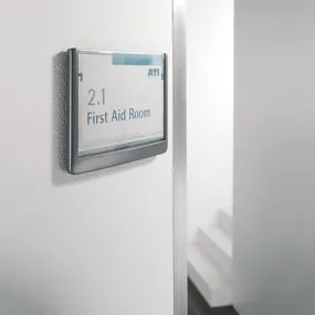 EasyChange Sign Holder