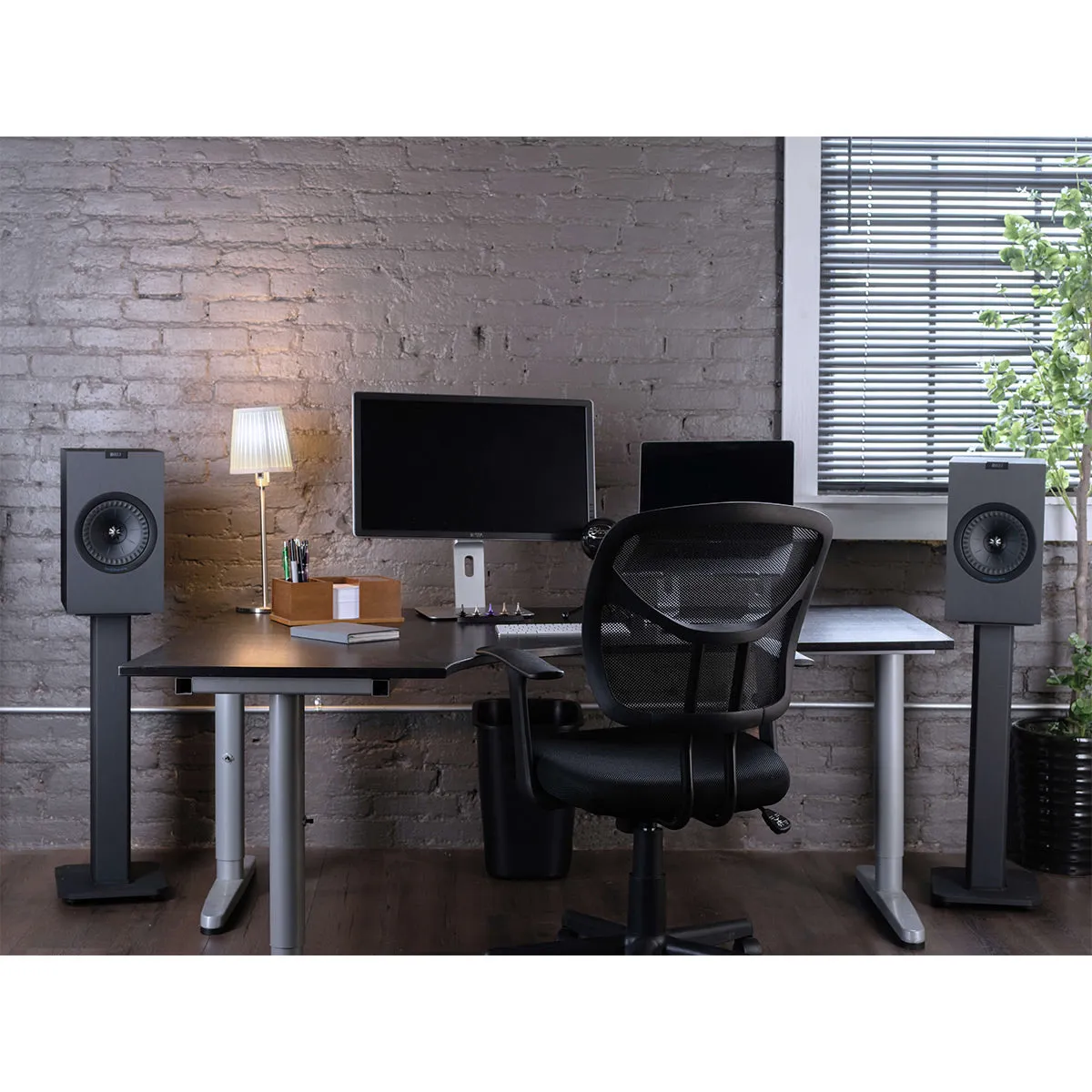 Kanto SX22 22" Tall Fillable Speaker Stands with Isolation Feet - Pair (Black)