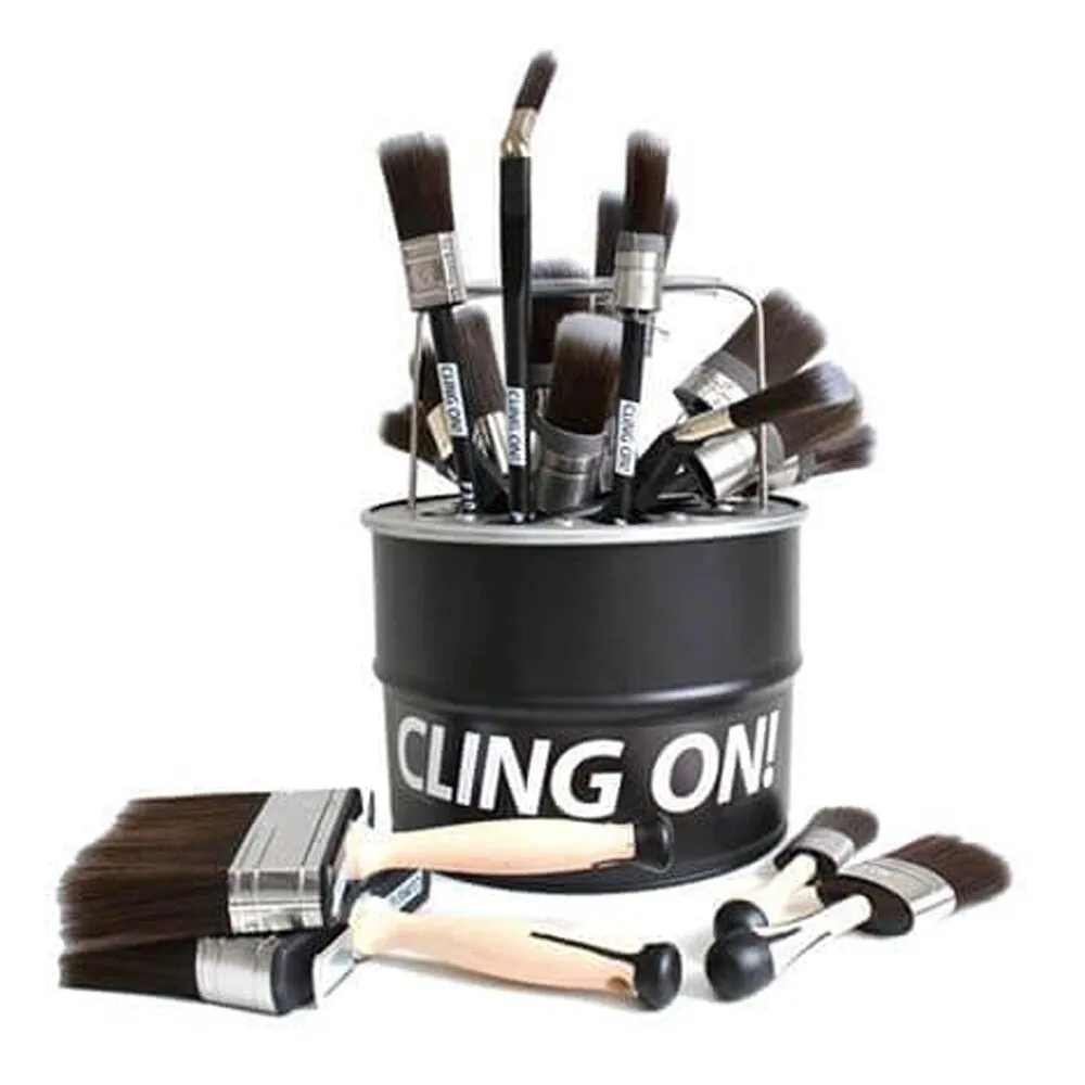 R12 Round Brush - Cling On