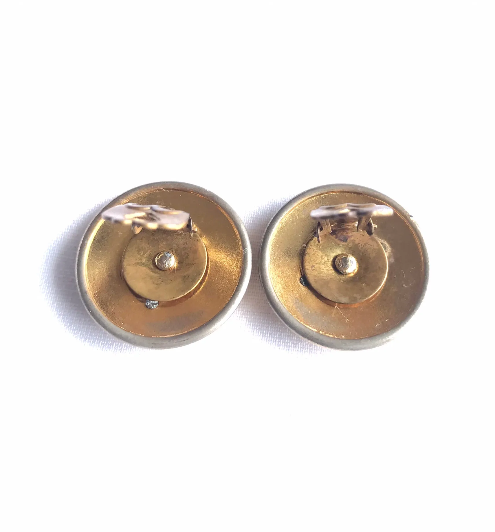 Vintage ESCADA golden and black frame jaguar head earrings. Beautiful vintage jewelry. 050320r21